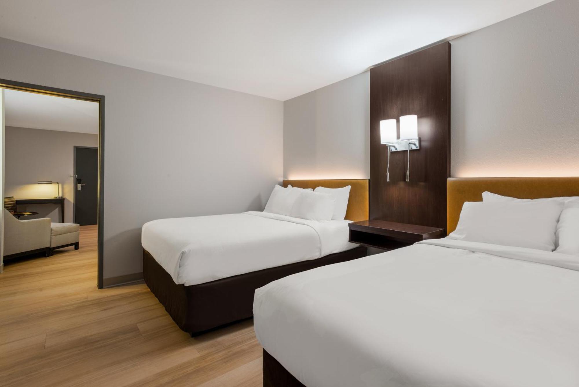 The Marco Hotel Лейк Чарльз Экстерьер фото